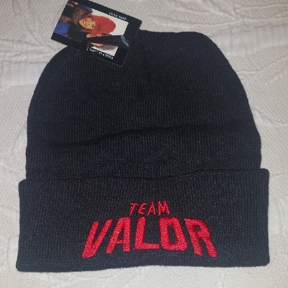 Unbranded Accessories - Pokemon Go Team Valor Beanie